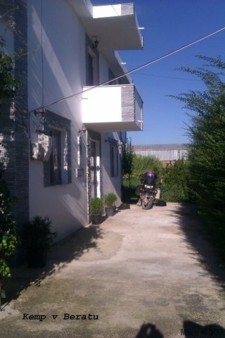 Albánií křížem krážem